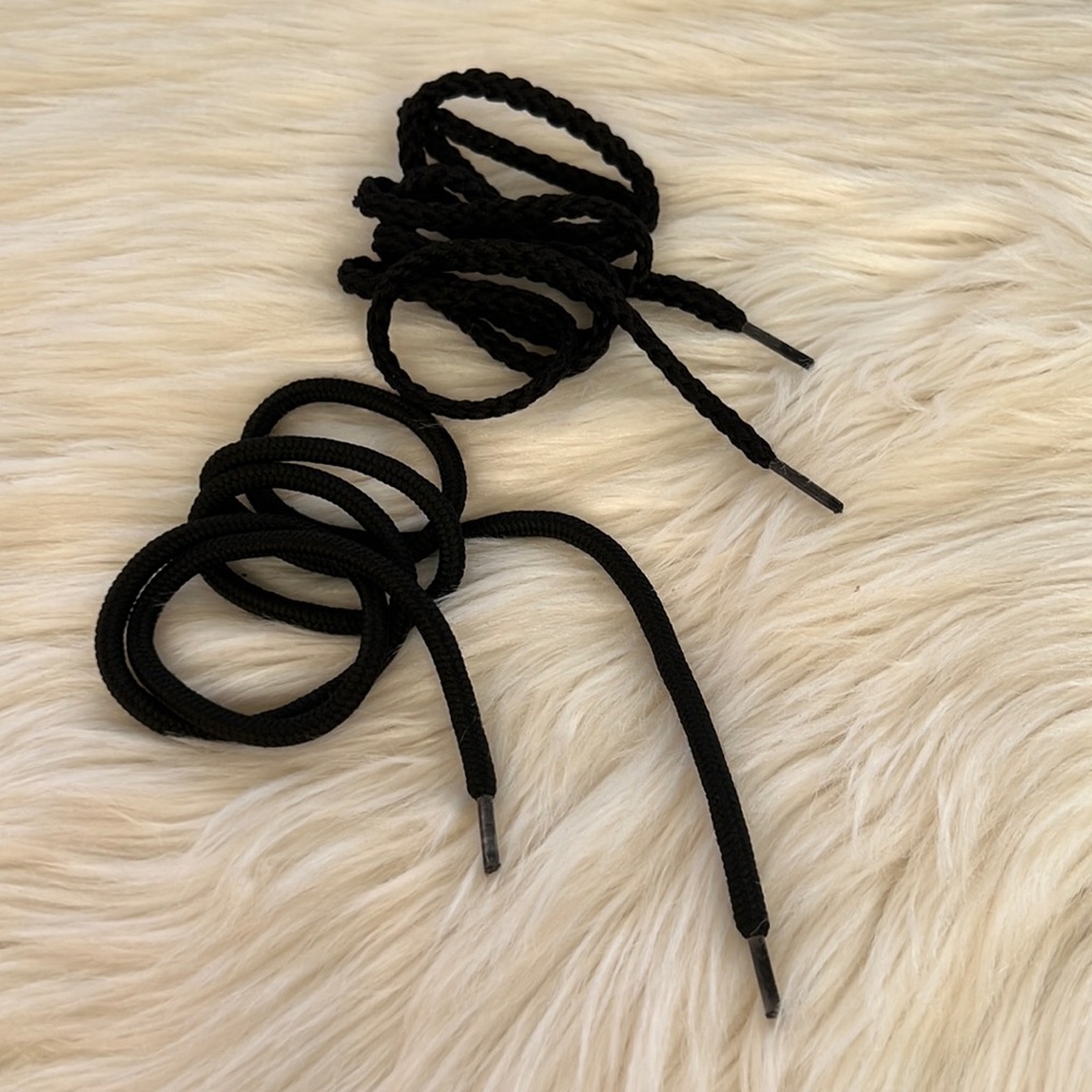 💝FREE when Bundled 💝 Mismatch Pair of Black Boot Laces 🙂 0.5 oz